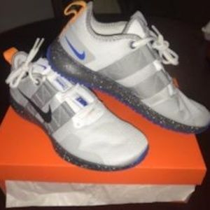 Nike shoes!! Brand New! Size 9 men